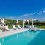 In Zakynthos With Pool & Near Tsilivi Вилла Vanato