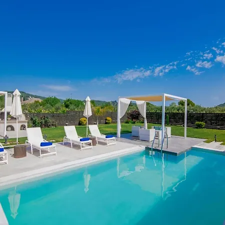 In Zakynthos With Pool & Near Tsilivi Villa Vanato