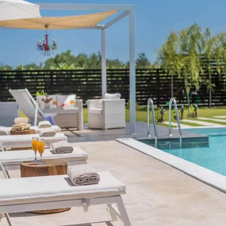 Villa In Zakynthos With Pool & Near Tsilivi