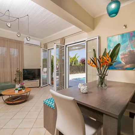 In Zakynthos With Pool & Near Tsilivi Villa