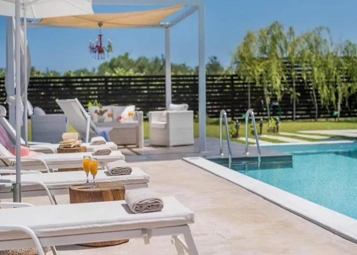 别墅 In Zakynthos With Pool & Near Tsilivi